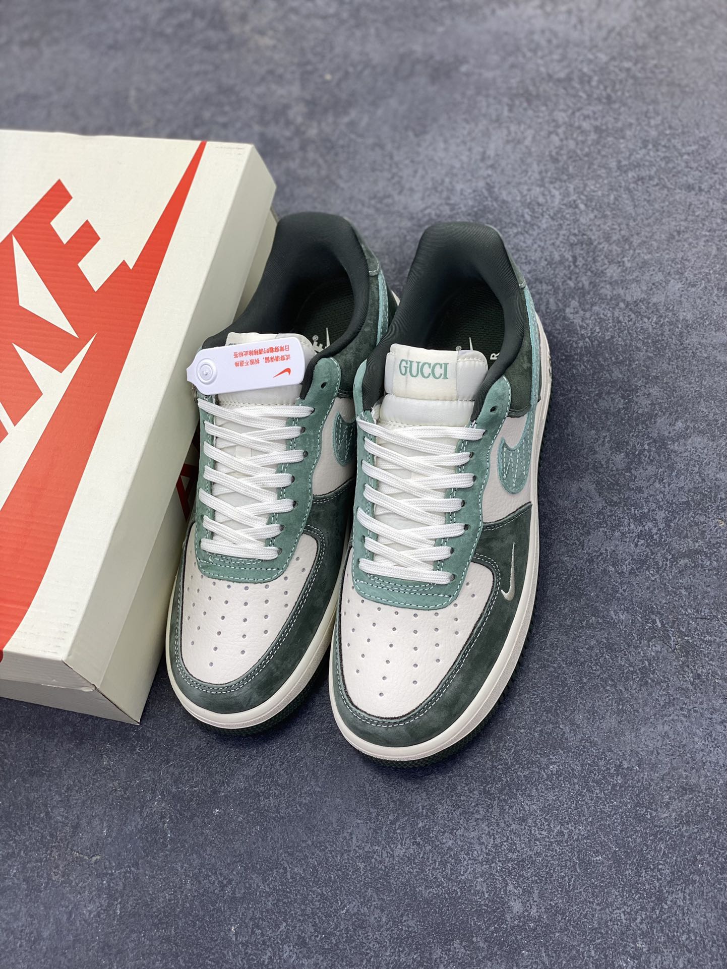 图片[8]-NIke Air Force 1 \’07 Low “古驰联名–玉石绿飞线”空军一号 低帮 运动鞋 休闲鞋 折边针车 工艺难度大 原楦头原纸板 原装鞋盒 定制五金配件 内置全掌气垫 原厂鞋底 货号：KK1988-026 尺码：36 36.5 37.5 38 38.5 39 40 40.5 41 42 42.5 43 44 44.5 45-选品中心