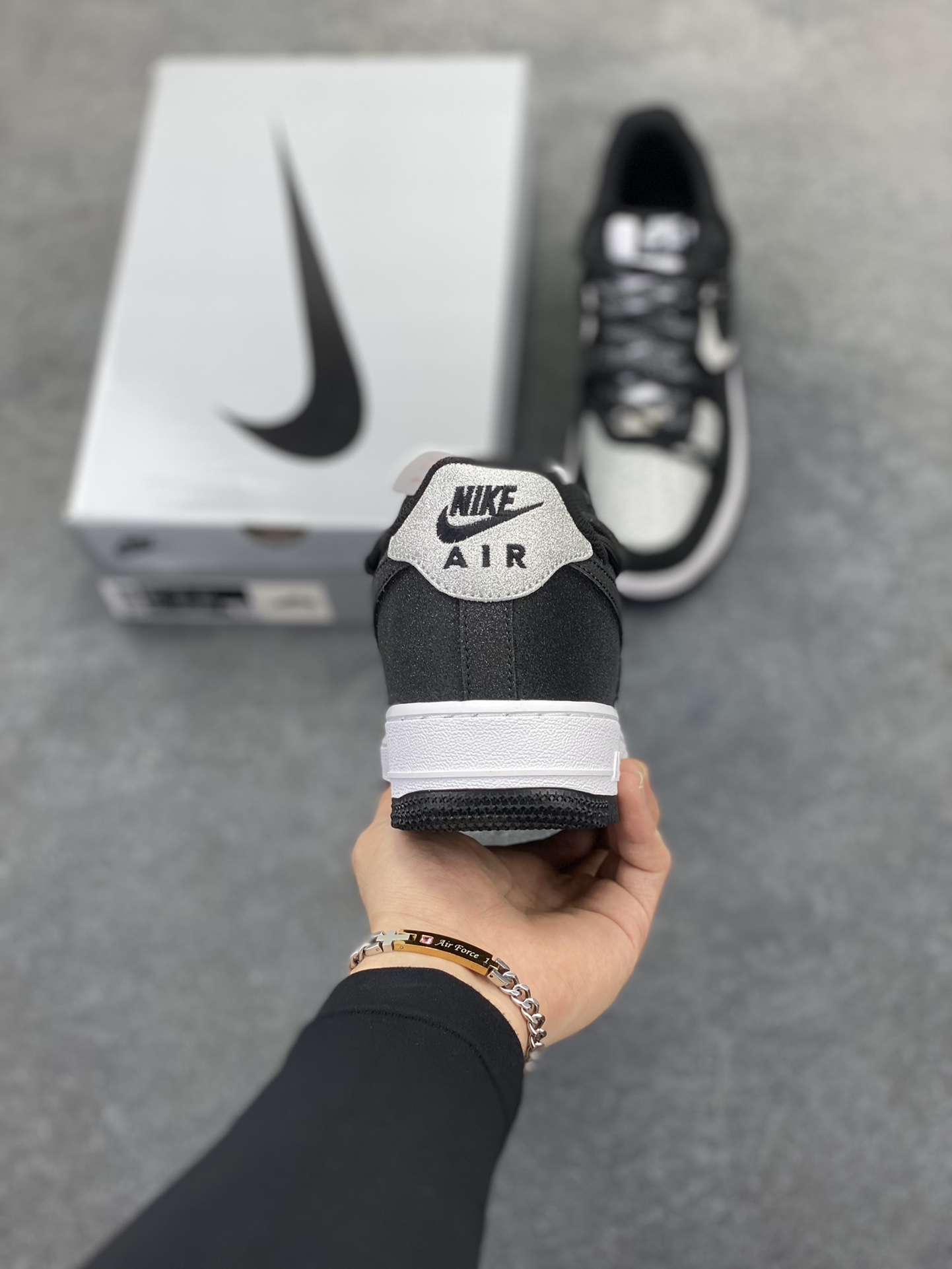 图片[4]-福利特价 Cleanfit 高街 复古风 Nike Air Force 1 Low’07 拼接满天星 满钻 空军一号绑带低帮休闲板鞋 定制皮料 定制鞋盒 原楦原纸板 纯正空军版型 内置全掌气垫 货号：ZH0316-033 尺码：36 36.5 37.5 38 38.5 39 40 40.5 41 42 42.5 43 44 44.5 45-选品中心