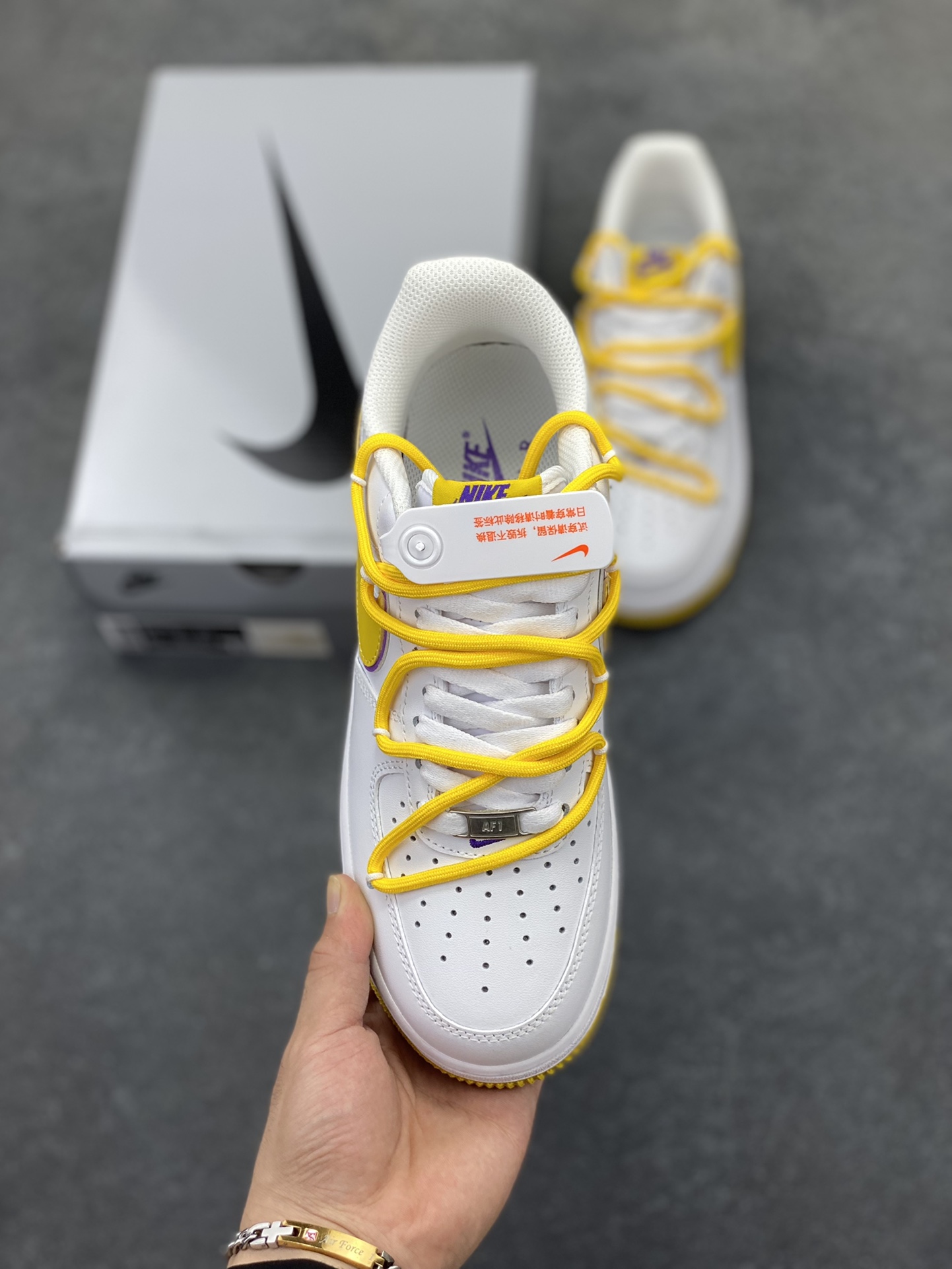 图片[2]-福利特价  Nike Air Force 1 Low’07 黑曼巴联名 空军一号低帮休闲板鞋 定制皮料 定制鞋盒 配件齐全 原楦原纸板 纯正空军版型 内置全掌气垫 货号：ZH0316-050 尺码：36 36.5 37.5 38 38.5 39 40 40.5 41 42 42.5 43 44 44.5 45-选品中心