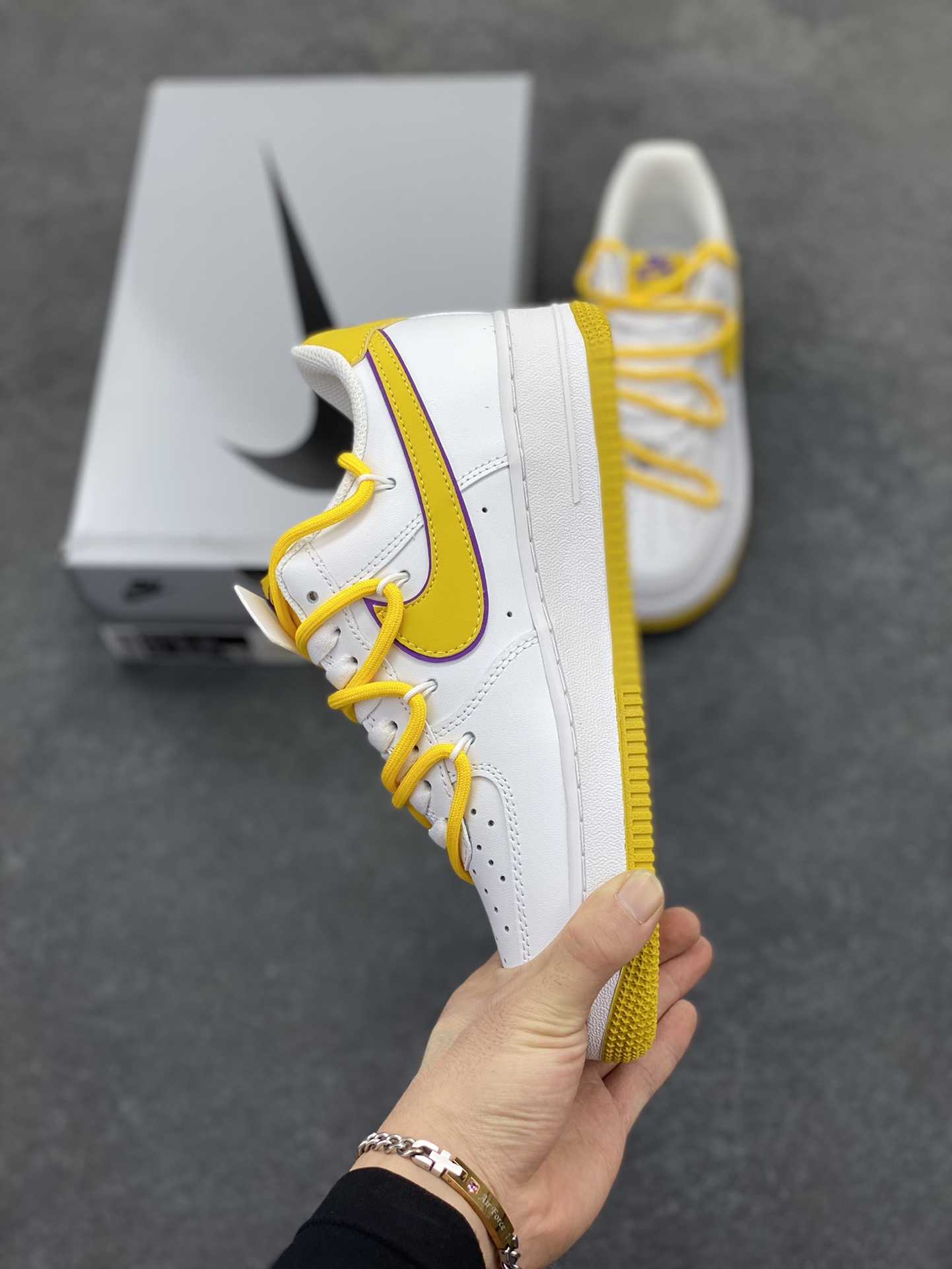 图片[3]-福利特价  Nike Air Force 1 Low’07 黑曼巴联名 空军一号低帮休闲板鞋 定制皮料 定制鞋盒 配件齐全 原楦原纸板 纯正空军版型 内置全掌气垫 货号：ZH0316-050 尺码：36 36.5 37.5 38 38.5 39 40 40.5 41 42 42.5 43 44 44.5 45-选品中心