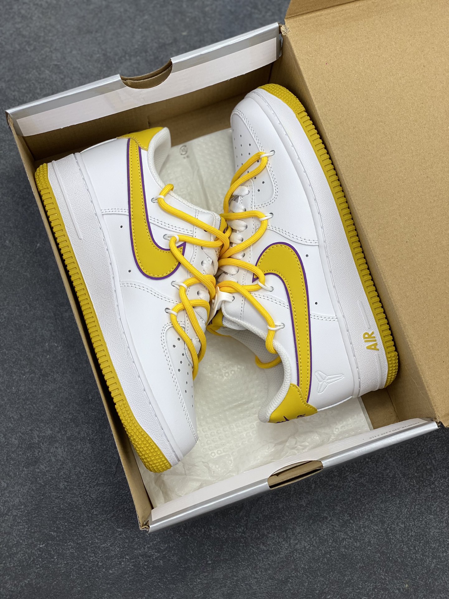 图片[9]-福利特价  Nike Air Force 1 Low’07 黑曼巴联名 空军一号低帮休闲板鞋 定制皮料 定制鞋盒 配件齐全 原楦原纸板 纯正空军版型 内置全掌气垫 货号：ZH0316-050 尺码：36 36.5 37.5 38 38.5 39 40 40.5 41 42 42.5 43 44 44.5 45-选品中心