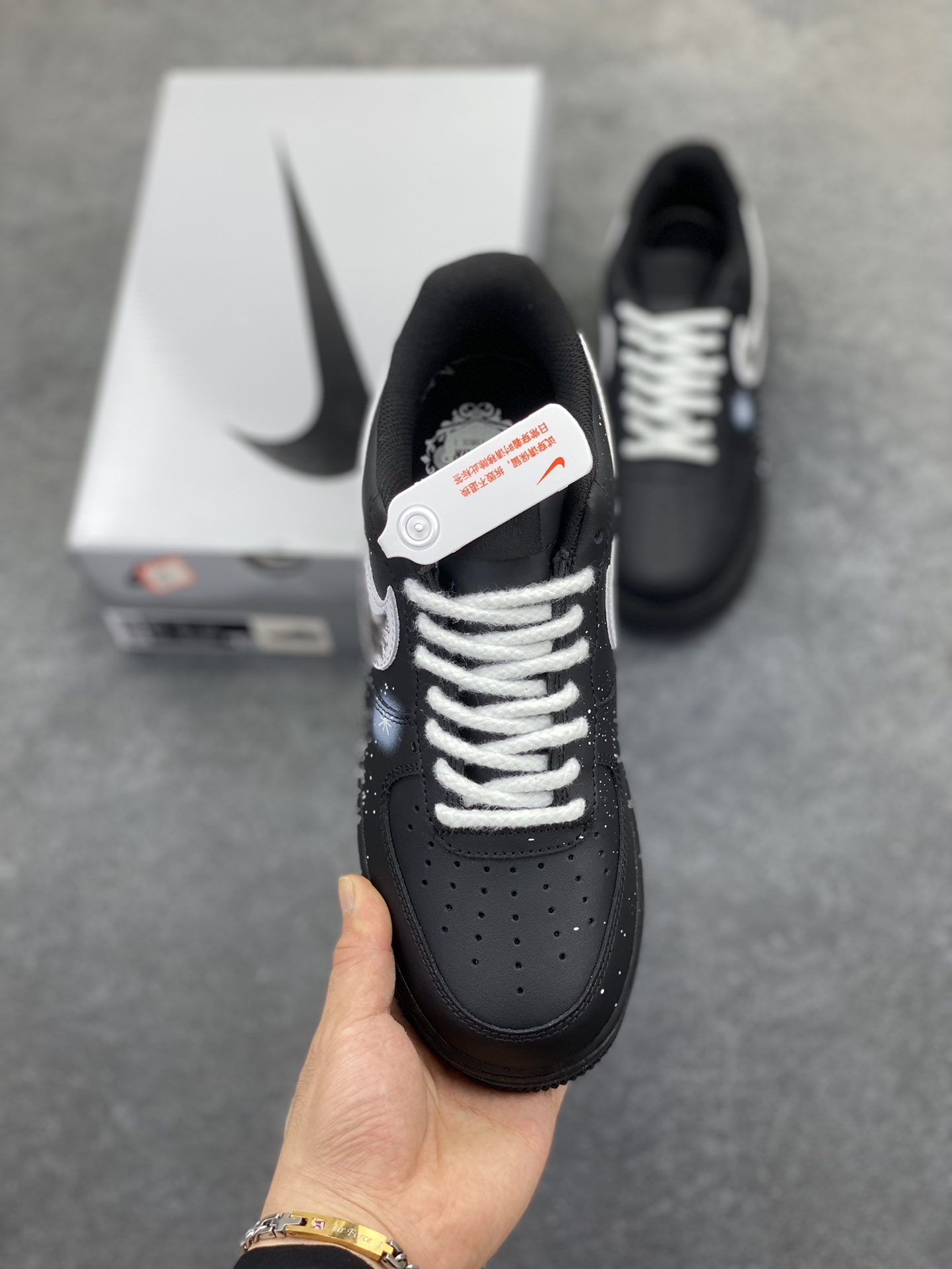 图片[2]-Nike Air Force 1 Low’07 黑色空间 空军一号低帮休闲板鞋 定制皮料 定制鞋盒 原楦原纸板 纯正空军版型 内置全掌气垫 货号：ZH0316-101 尺码：36 36.5 37.5 38 38.5 39 40 40.5 41 42 42.5 43 44 44.5 45-选品中心