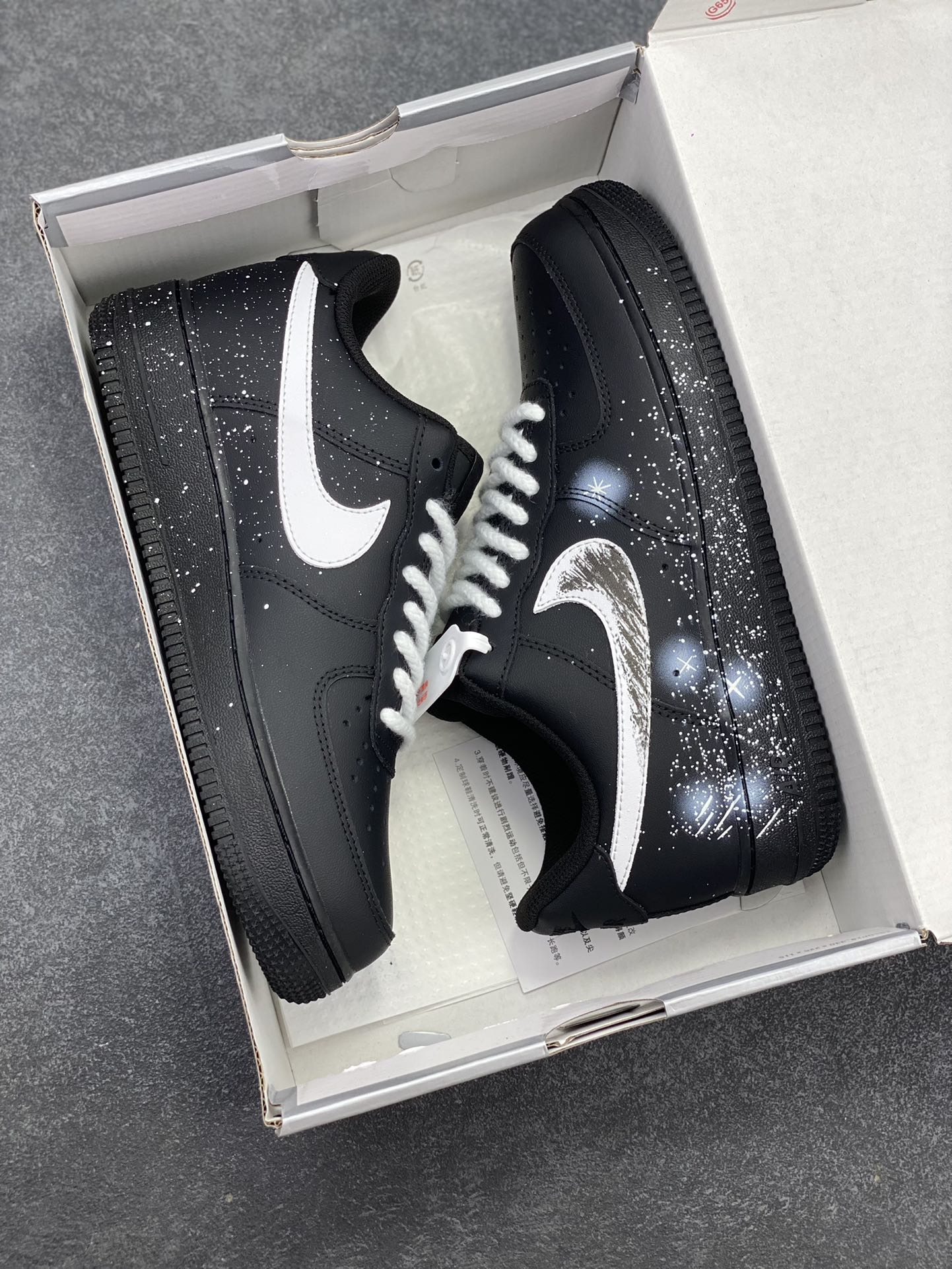 图片[9]-Nike Air Force 1 Low’07 黑色空间 空军一号低帮休闲板鞋 定制皮料 定制鞋盒 原楦原纸板 纯正空军版型 内置全掌气垫 货号：ZH0316-101 尺码：36 36.5 37.5 38 38.5 39 40 40.5 41 42 42.5 43 44 44.5 45-选品中心