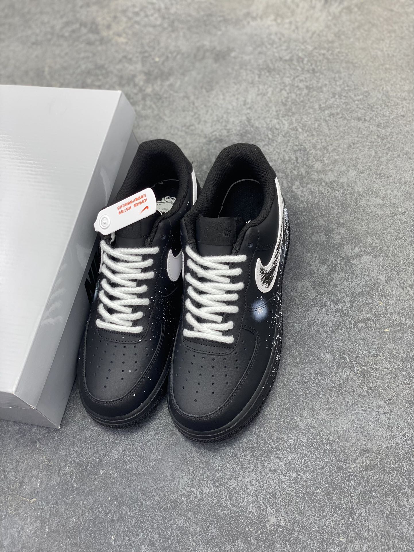图片[8]-Nike Air Force 1 Low’07 黑色空间 空军一号低帮休闲板鞋 定制皮料 定制鞋盒 原楦原纸板 纯正空军版型 内置全掌气垫 货号：ZH0316-101 尺码：36 36.5 37.5 38 38.5 39 40 40.5 41 42 42.5 43 44 44.5 45-选品中心