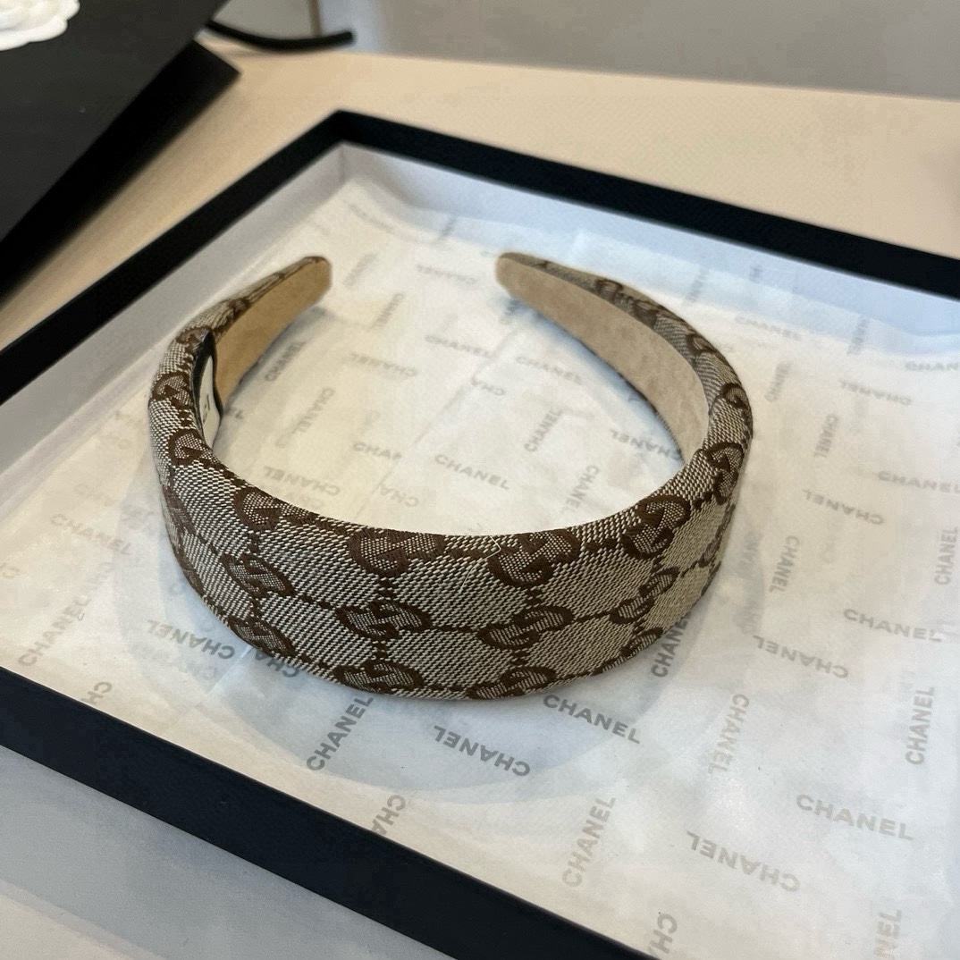 🆕

 Gucci古奇发箍3cm
