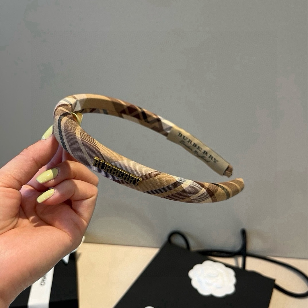 🆕

Burberry巴宝莉新款发箍