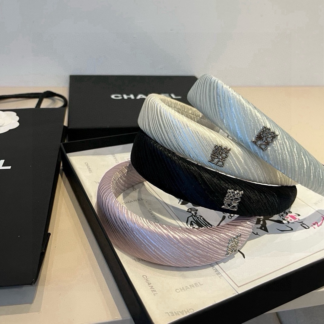 🆕

Dior迪奥新款发箍
