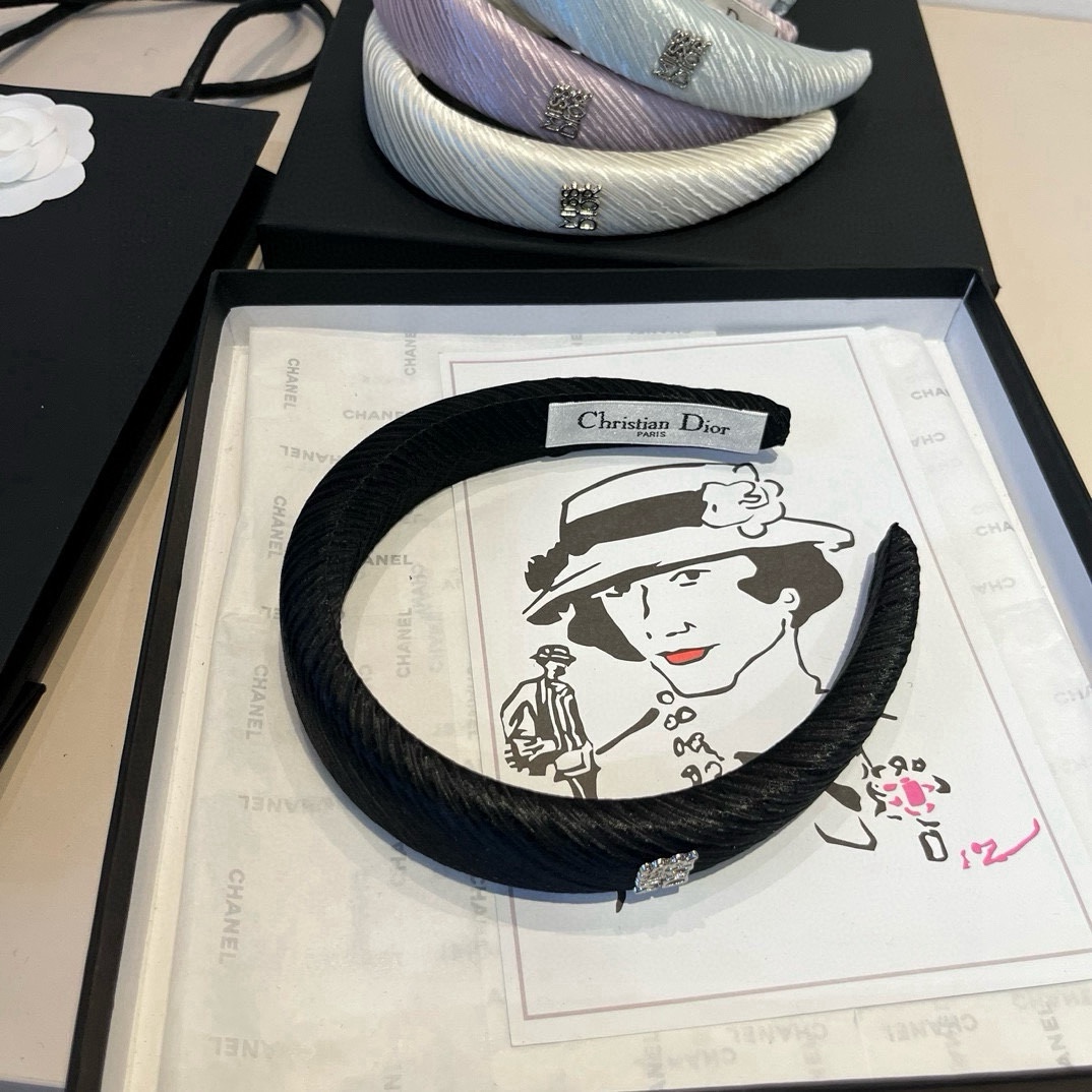 🆕

Dior迪奥新款发箍