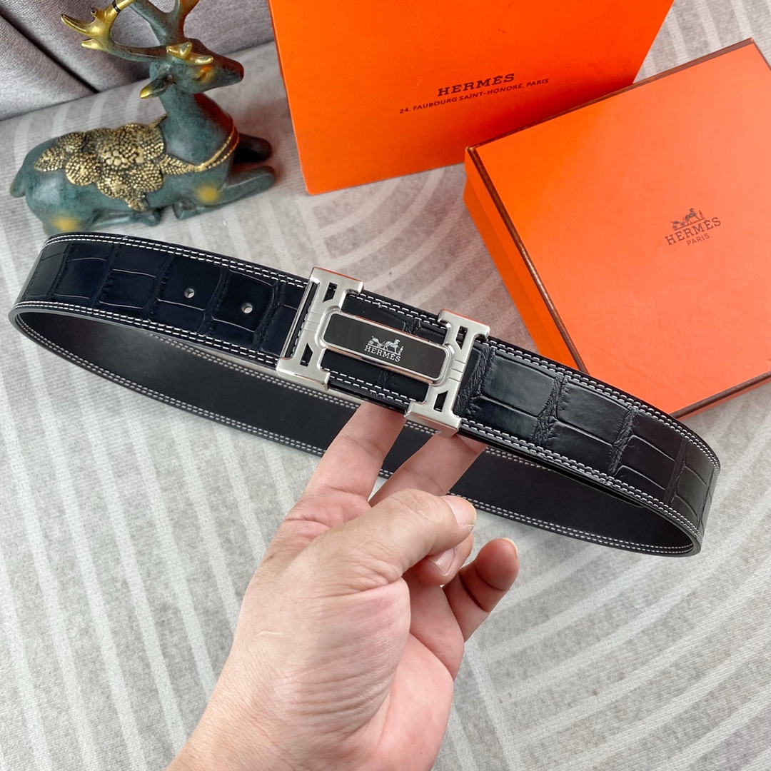 爱马仕💕 特种皮腰带系列 ，原厂五金精品不锈钢扣，手感柔软舒适 宽3.8CM。