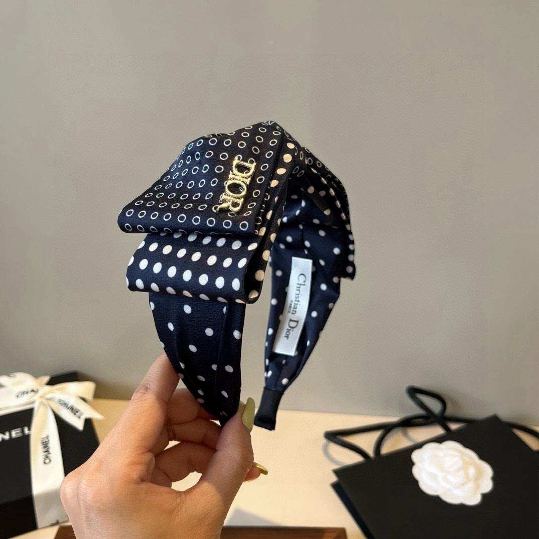 🆕

Dior迪奥新款发箍