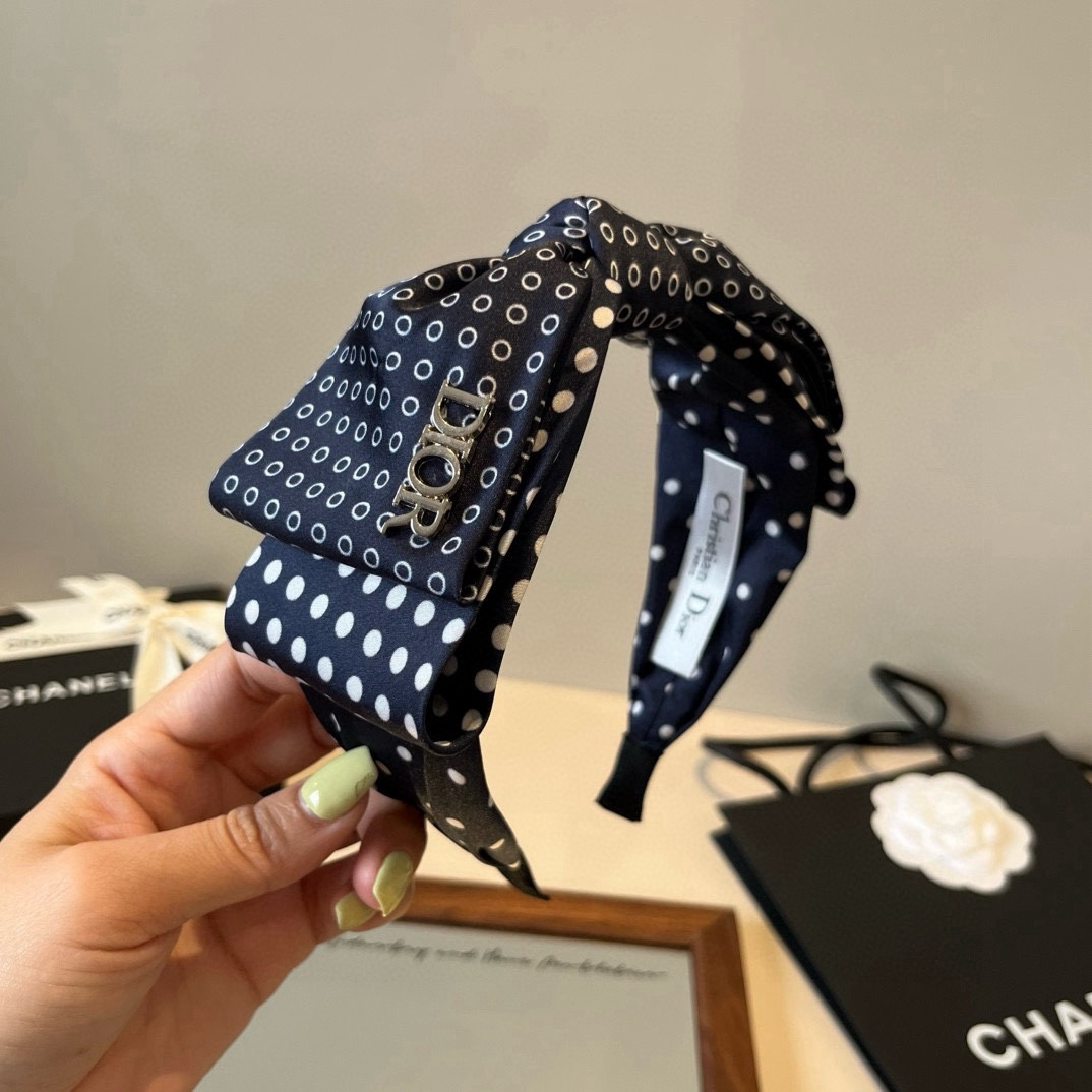 🆕

Dior迪奥新款发箍