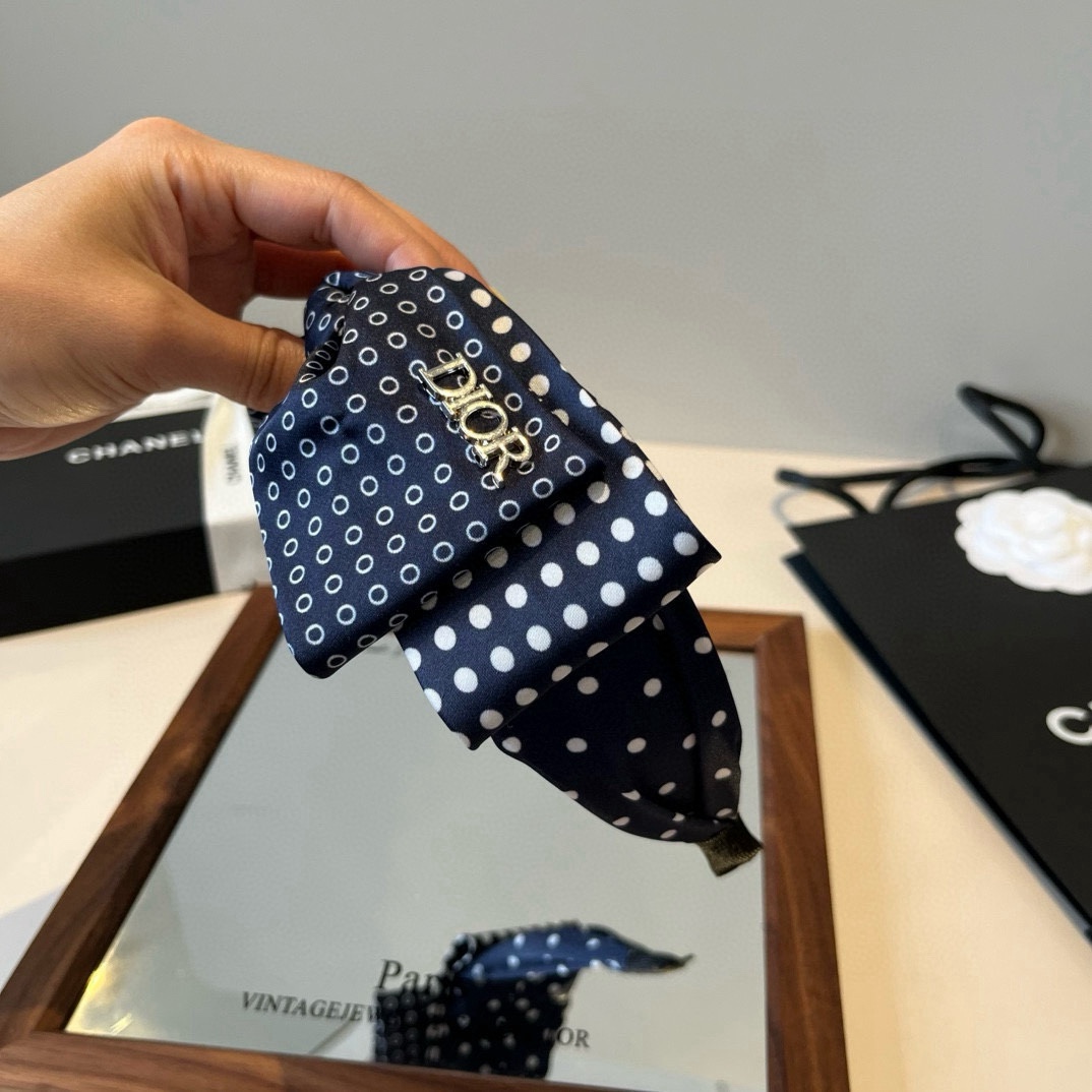 🆕

Dior迪奥新款发箍