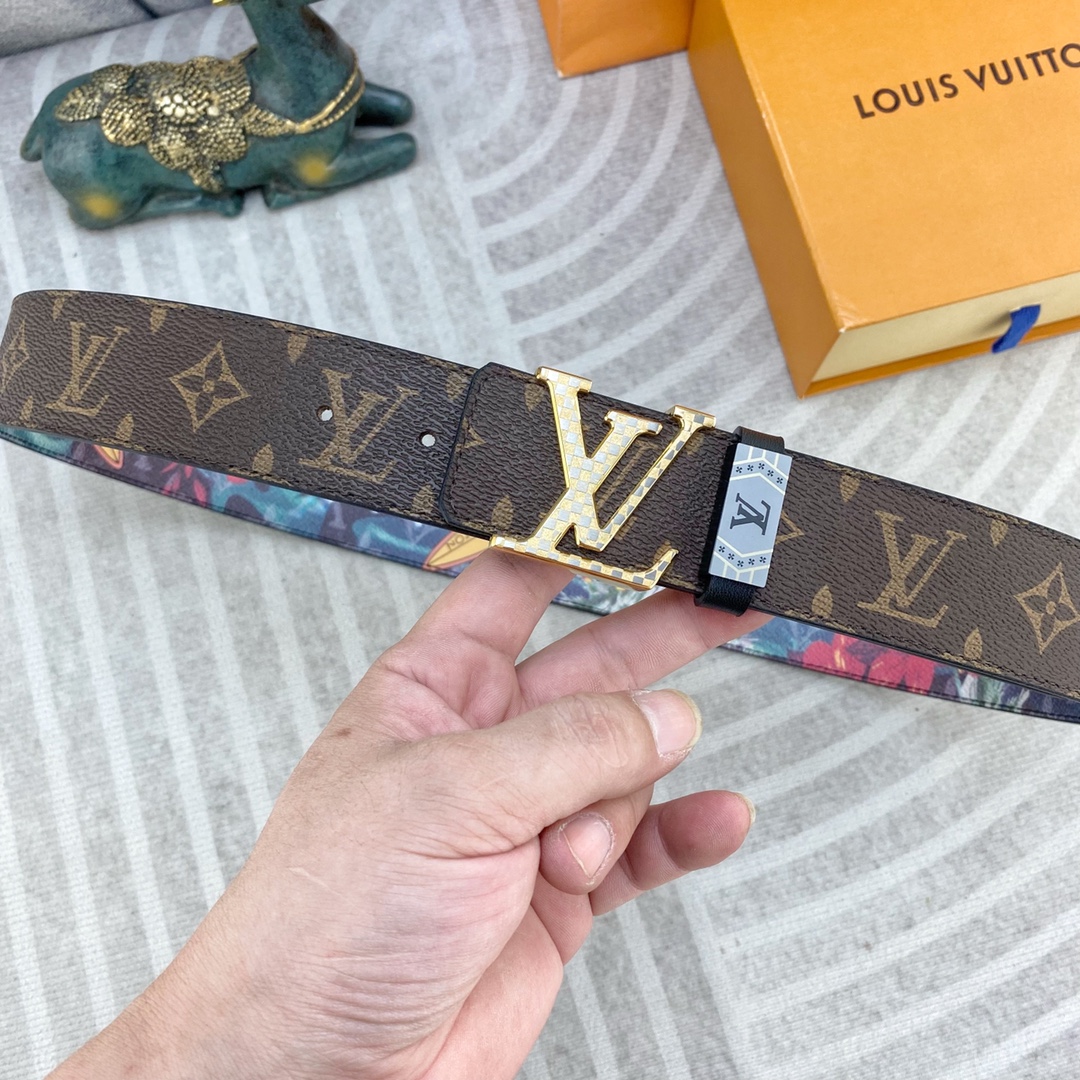 LV💕 特种皮腰带系列 ，原厂五金精品不锈钢扣，手感柔软舒适 宽3.8CM。