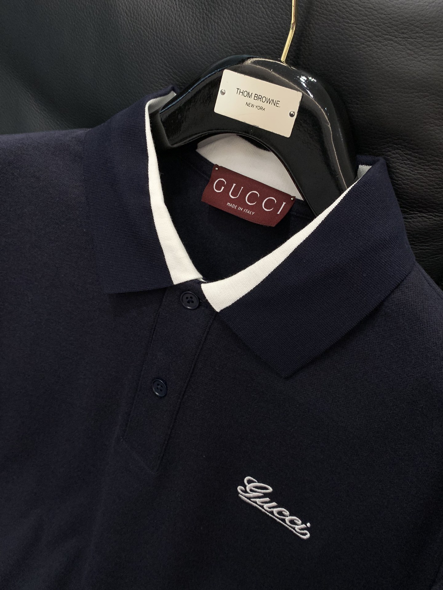 ，Gucci 古驰，2025秋季最新款，专柜同步有售，原单狠货，时尚休闲翻领长袖T恤，上身很有特点！吸睛