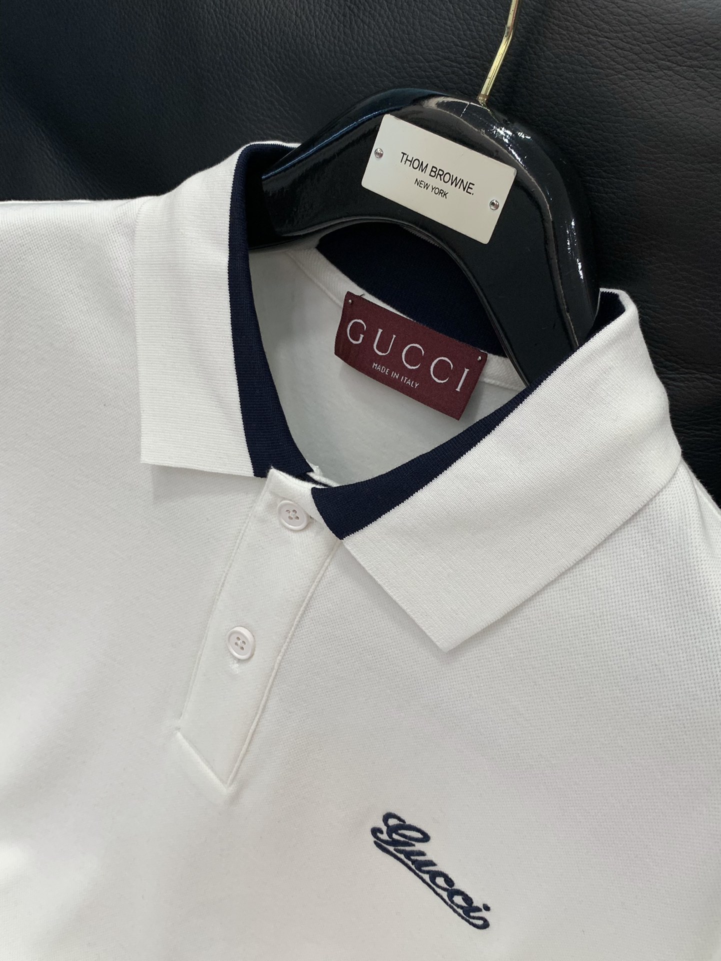 ，Gucci 古驰，2025秋季最新款，专柜同步有售，原单狠货，时尚休闲翻领长袖T恤，上身很有特点！吸睛