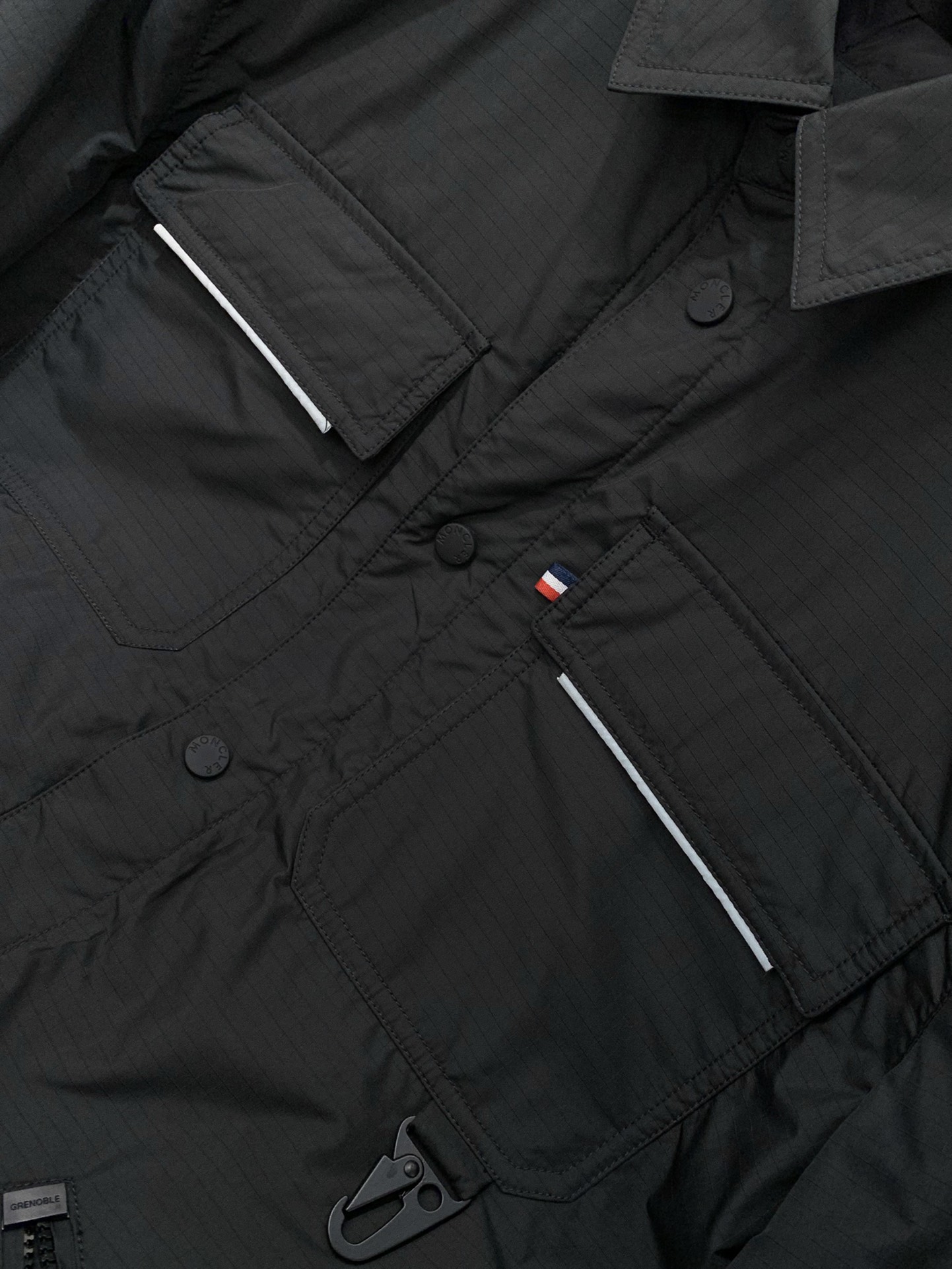，Moncler 蒙口，2025秋季最新品，专柜同步有售，原单狠货，时尚休闲夹克翻领外套，上身舒适！吸睛