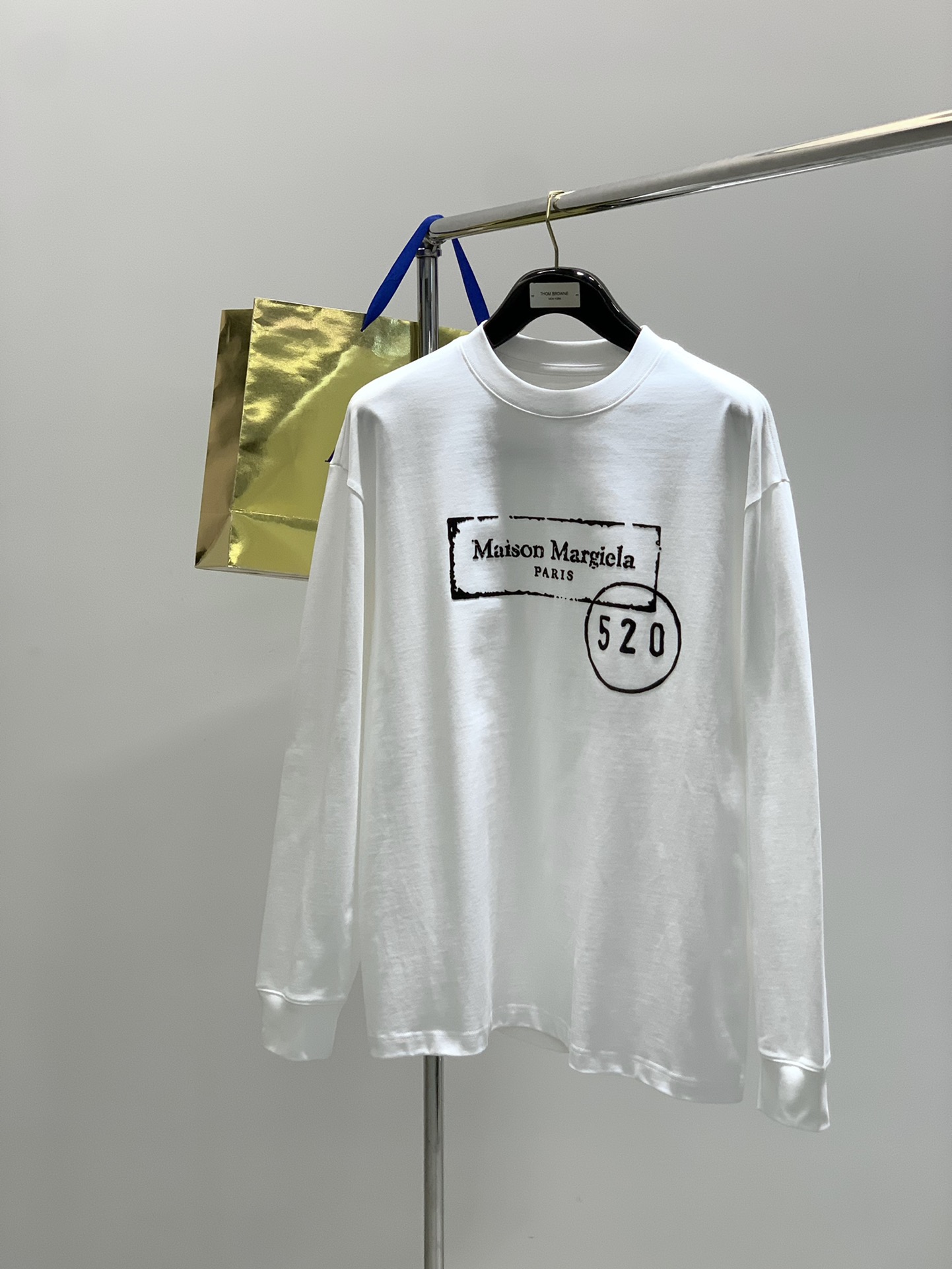 ，Maison Margiela马吉拉，2025早秋最新品，专柜同步有售，原单狠货，时尚休闲圆领长袖T恤