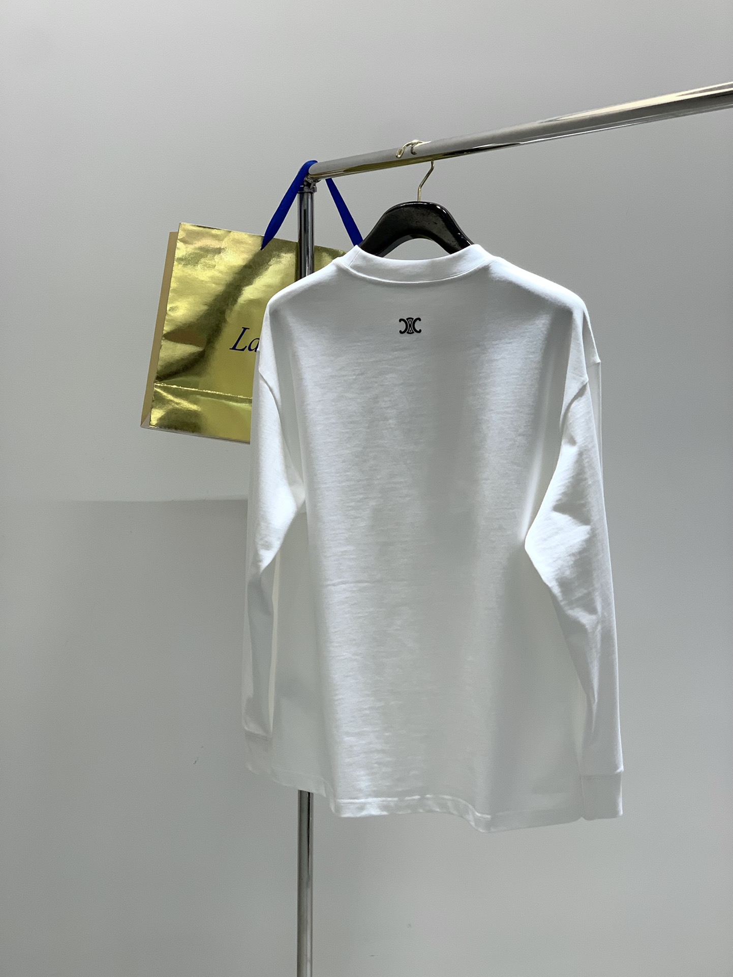 ，Celine 瑟琳，2025秋季新品，专柜同步有售，原单狠货，时尚休闲圆领长袖T恤，采用进口原版面料，
