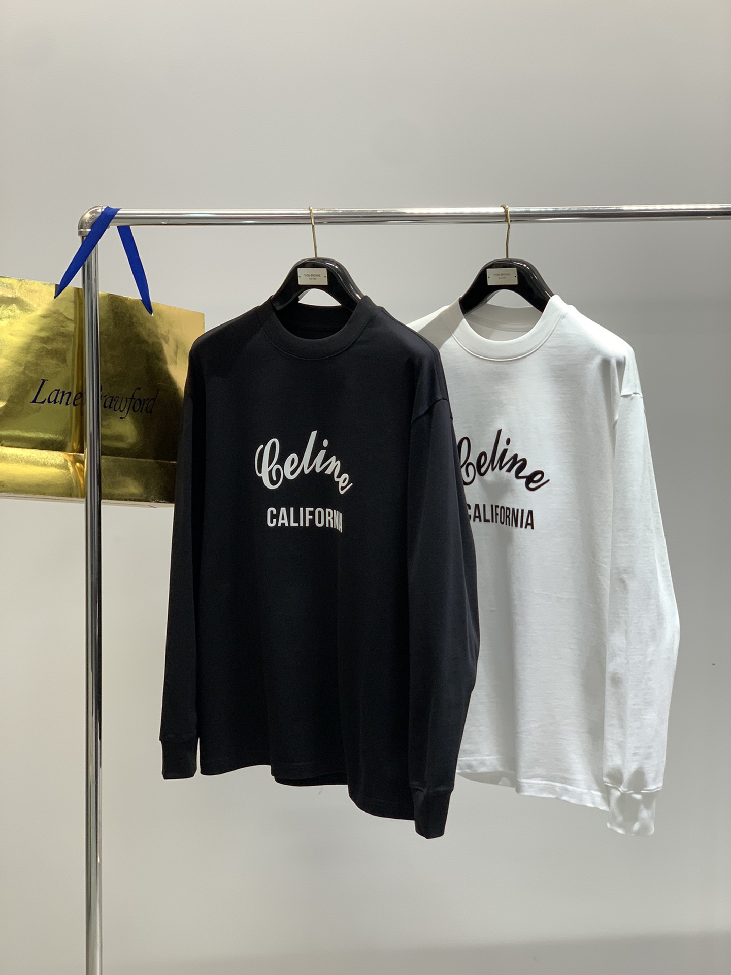，Celine 瑟琳，2025秋季新品，专柜同步有售，原单狠货，时尚休闲圆领长袖T恤，采用进口原版面料，