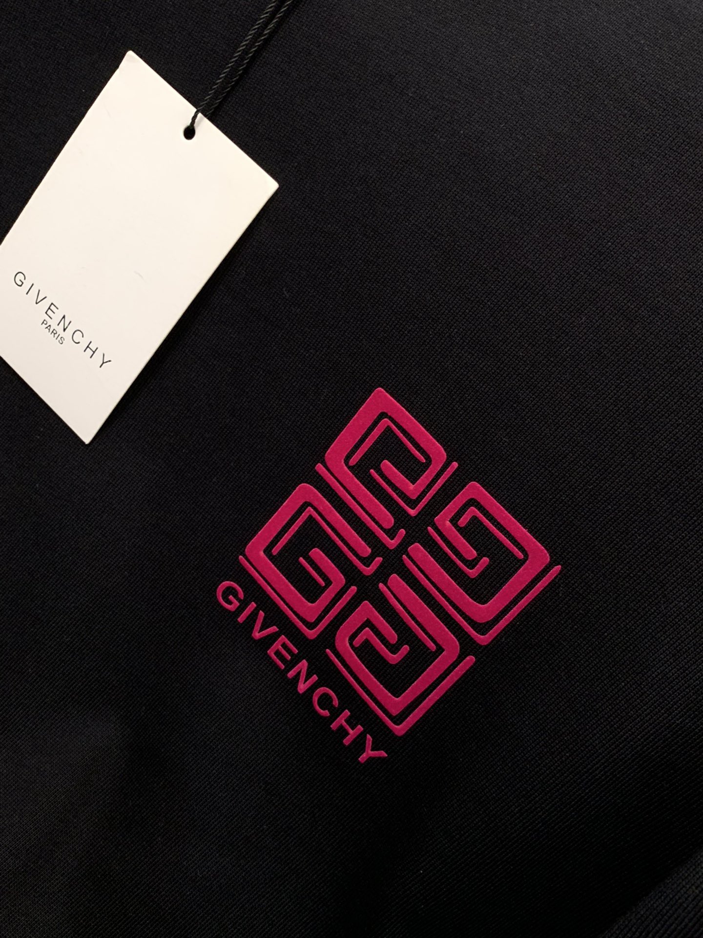 ，Givenchy 纪梵希，2025秋季最新品，专柜同步有售，原单狠货，时尚休闲圆领长袖T恤，进口原版面