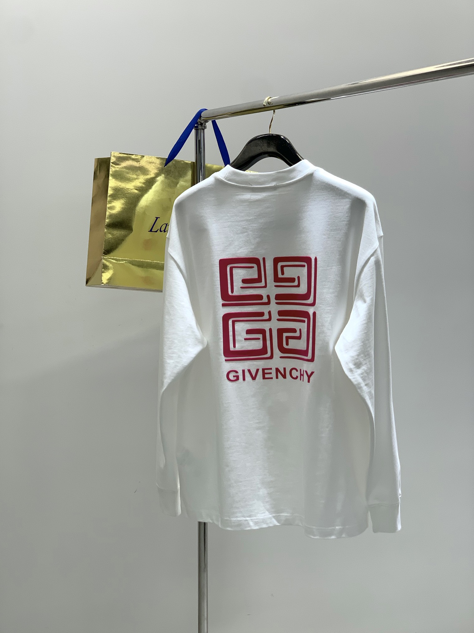，Givenchy 纪梵希，2025秋季最新品，专柜同步有售，原单狠货，时尚休闲圆领长袖T恤，进口原版面