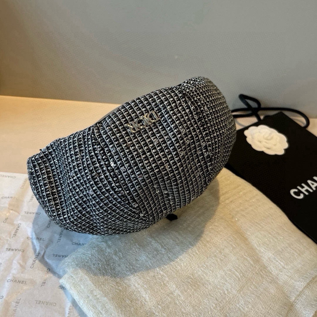 🆕

Dior新款贝雷帽，闪片贝雷帽，春秋新款，头围57cm