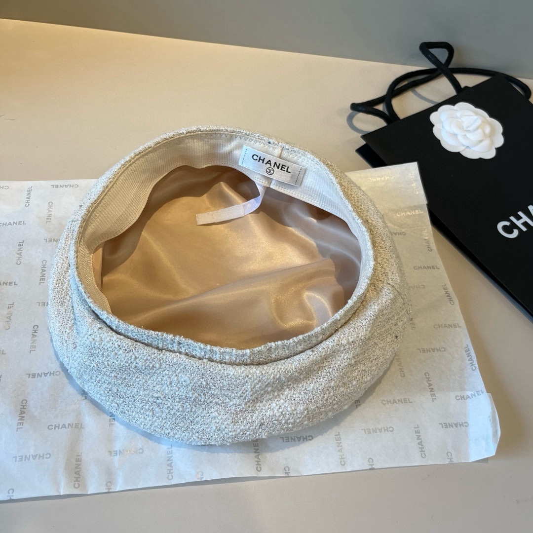 🆕

香奈儿新款鸭贝雷帽，头围57cm