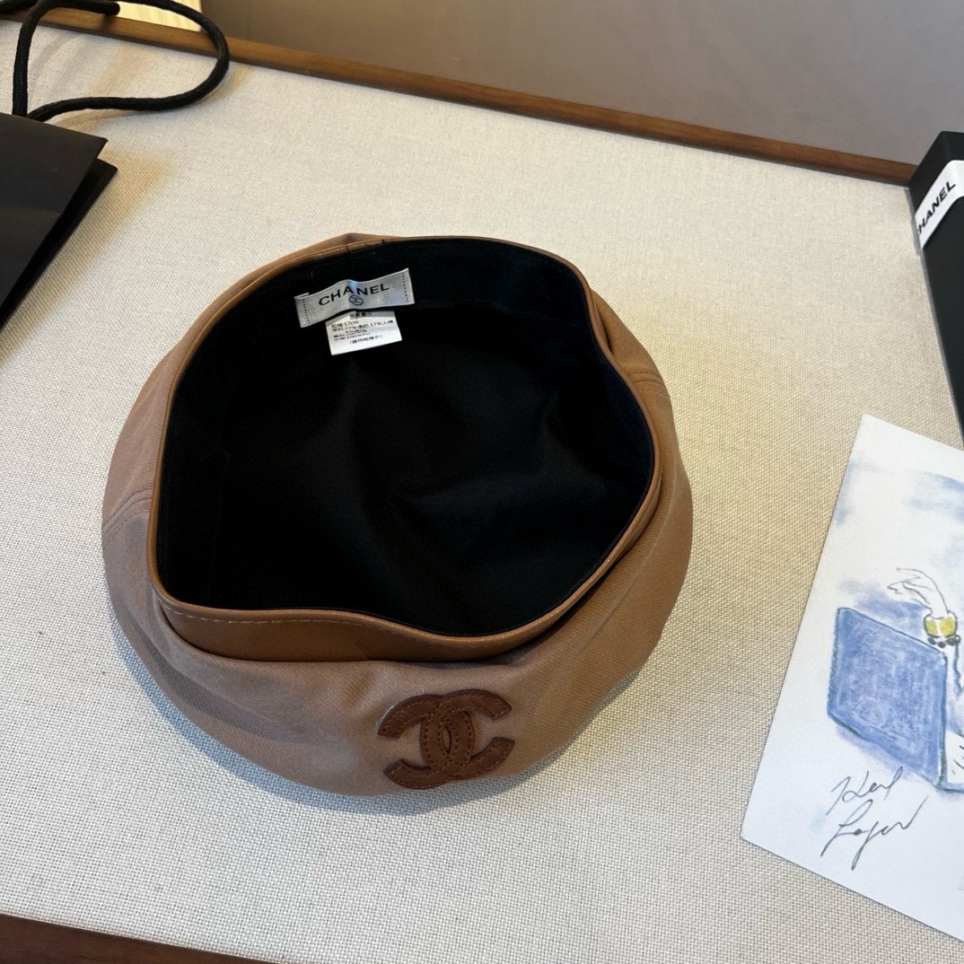 🆕

Chanel香奈儿新款贝雷帽 头围57cm