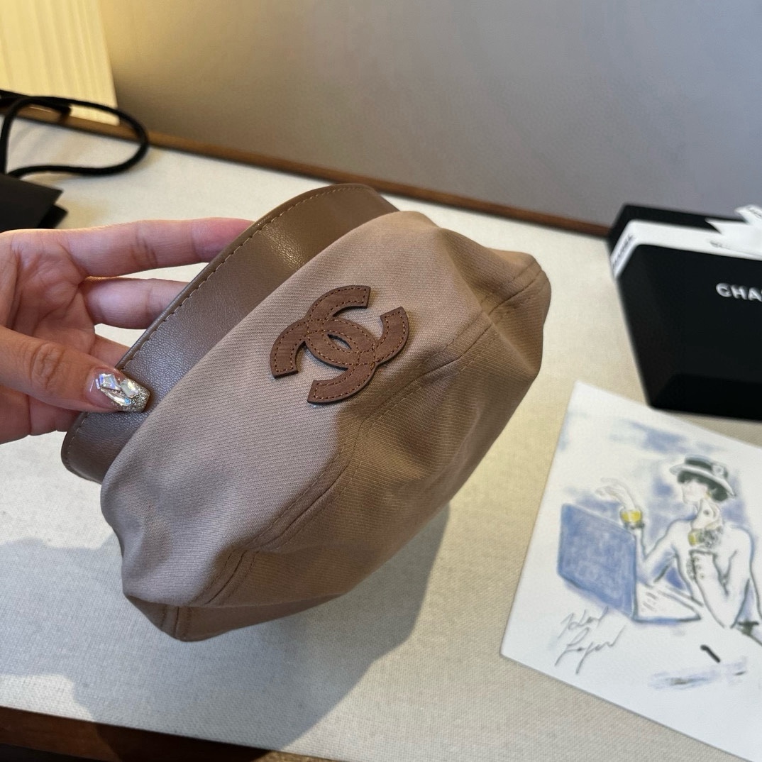 🆕

Chanel香奈儿新款贝雷帽 头围57cm