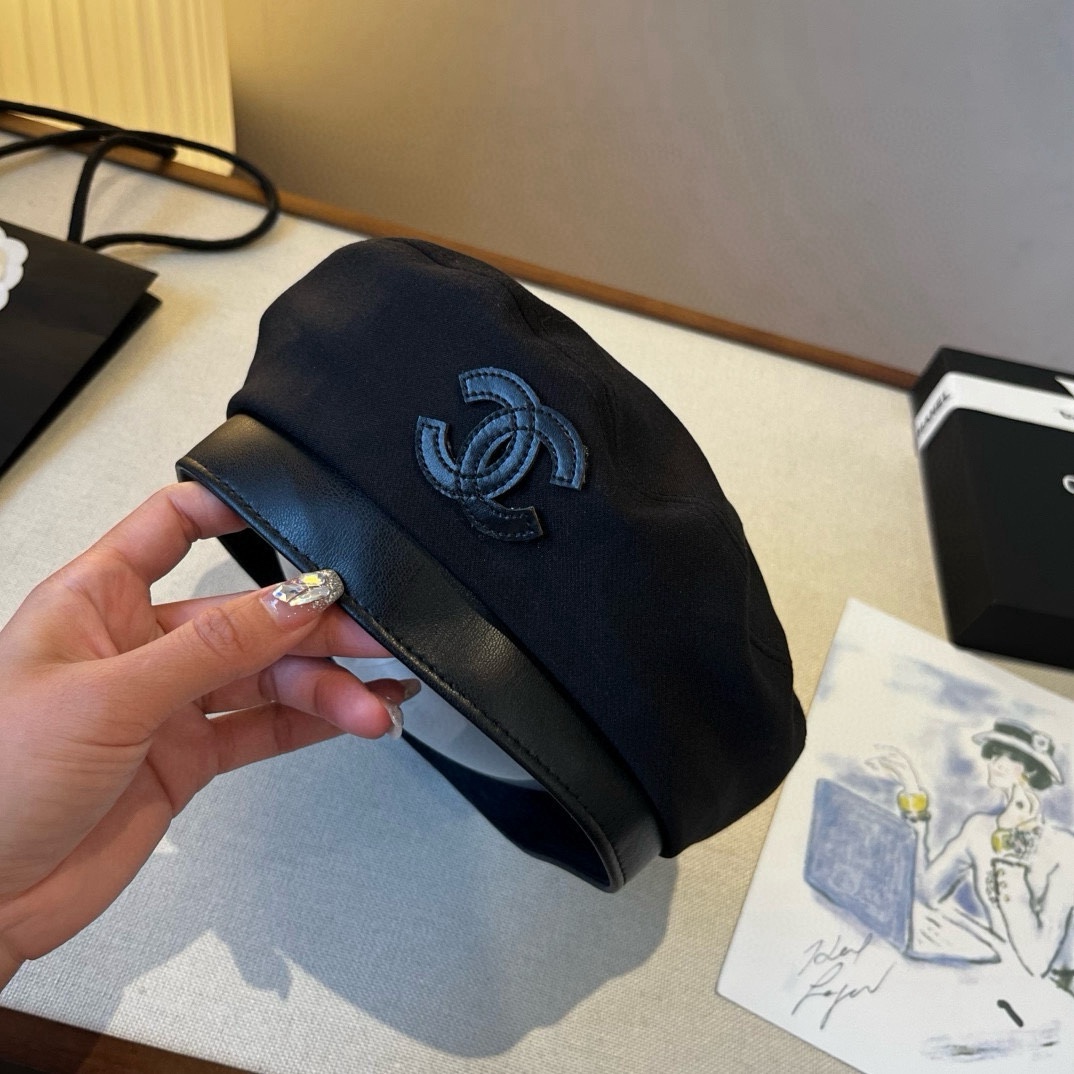 🆕

Chanel香奈儿新款贝雷帽 头围57cm