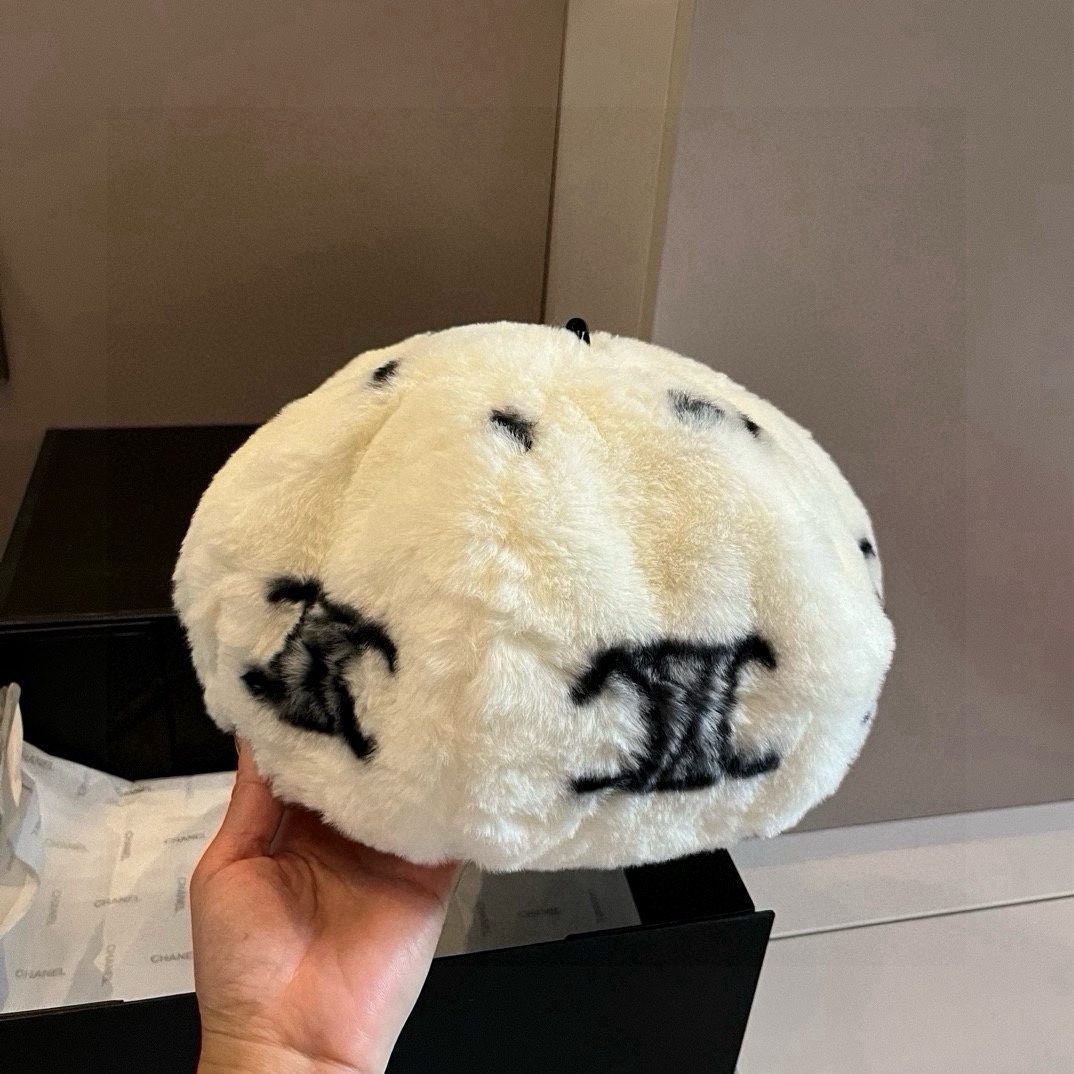 🆕

Celine赛琳新款兔毛贝雷帽，头围57cm