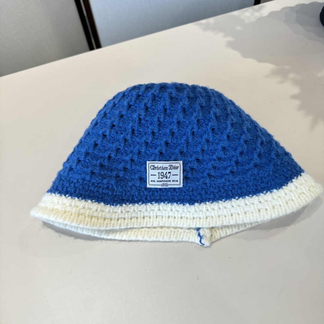 🆕

Dior迪奥新款渔夫帽，头围57cm