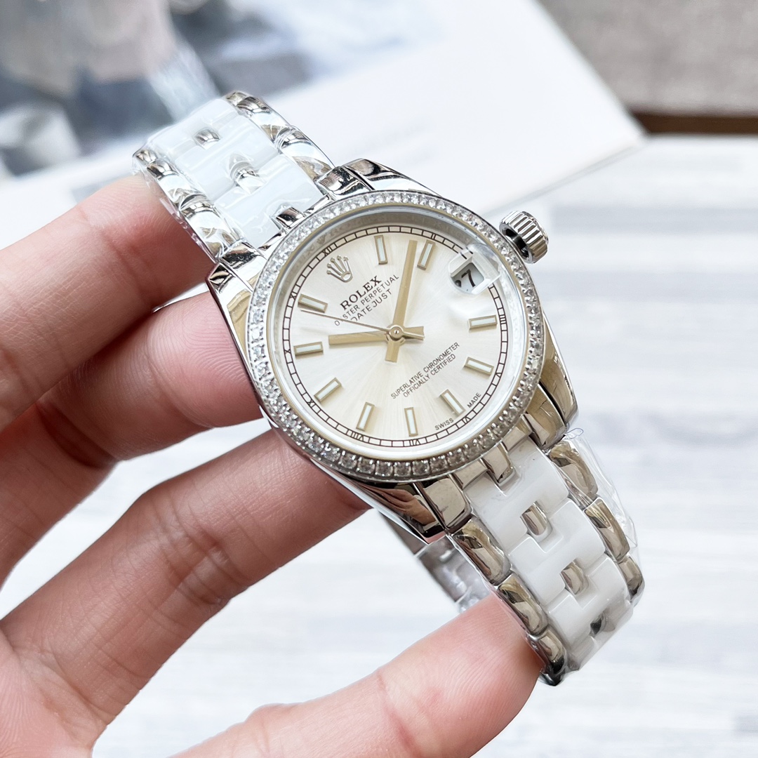 NO:340287,Aperture Diamond Rolex Classic Oyster Couple Mechanical Watch, 316 stainless steel case, ceramic strap polished and polished!  The mirror is made of sapphire glass, which is scratch-resistant and wear-resistant!  Built-in imported high-quality fully automatic mechanical movement, stable when walking!  Paired with a stainless steel strap, it is fashionable, classic and versatile!  Size: Women's 31mm thickness 12mm in large quantities in stock!  ,,rolex19860909光圈 钻 劳力士 经典蚝式情侣机械腕表,316精钢表壳,陶瓷表带抛光打磨！镜面采用蓝宝石玻璃,防刮耐磨！内置进口优质全自动机械机芯,走时稳定！搭配精钢表带,时尚经典百搭！尺寸: 女31mm厚度12mm大量现货供应！,,rolex,Watch