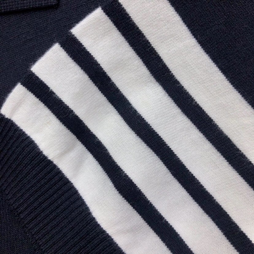 THOM BROWNE 汤姆布朗 TB飞机风筝针织短袖翻领T恤，男女同款情侣款\n码数：1-4 颜色：灰