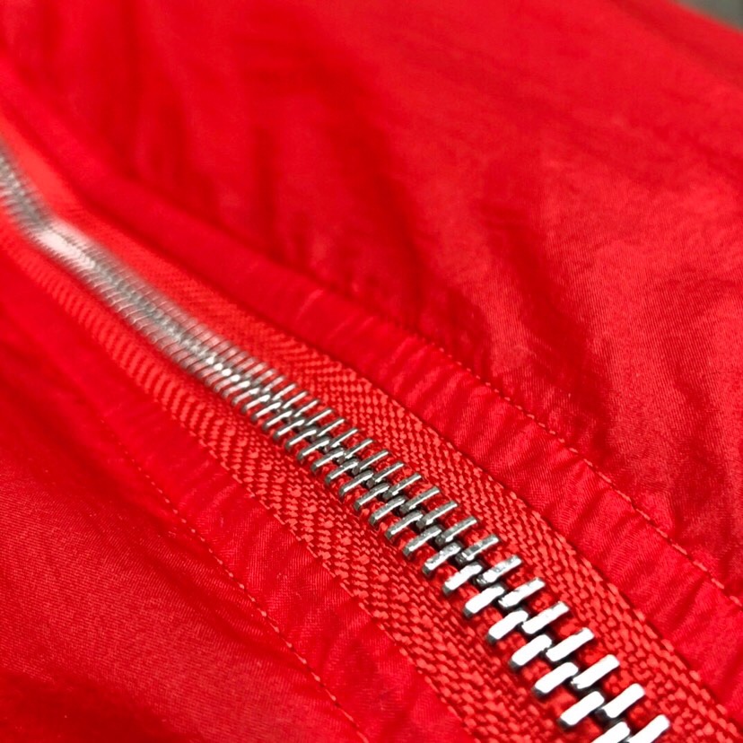 THOM BROWNE 汤姆布朗 TB彩虹双织防晒服夹克外套 男女同款情侣款\n码数：1-4 \n颜色：