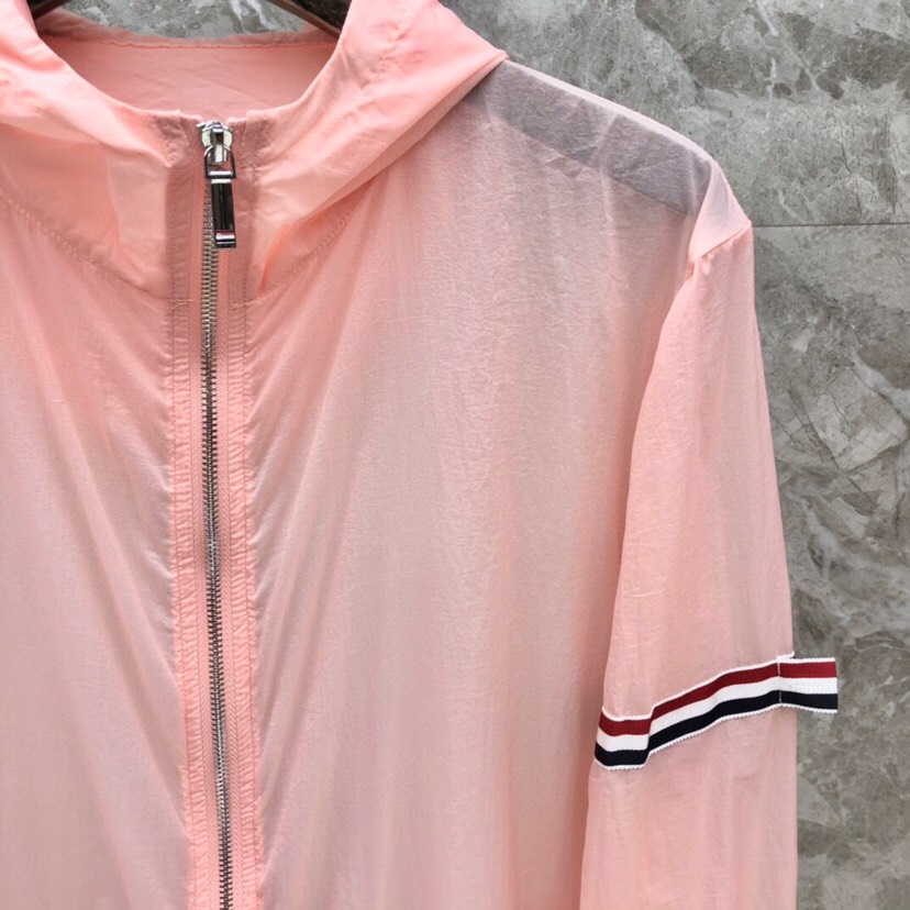 THOM BROWNE 汤姆布朗 TB彩虹双织防晒服夹克外套 男女同款情侣款\n码数：1-4 \n颜色：