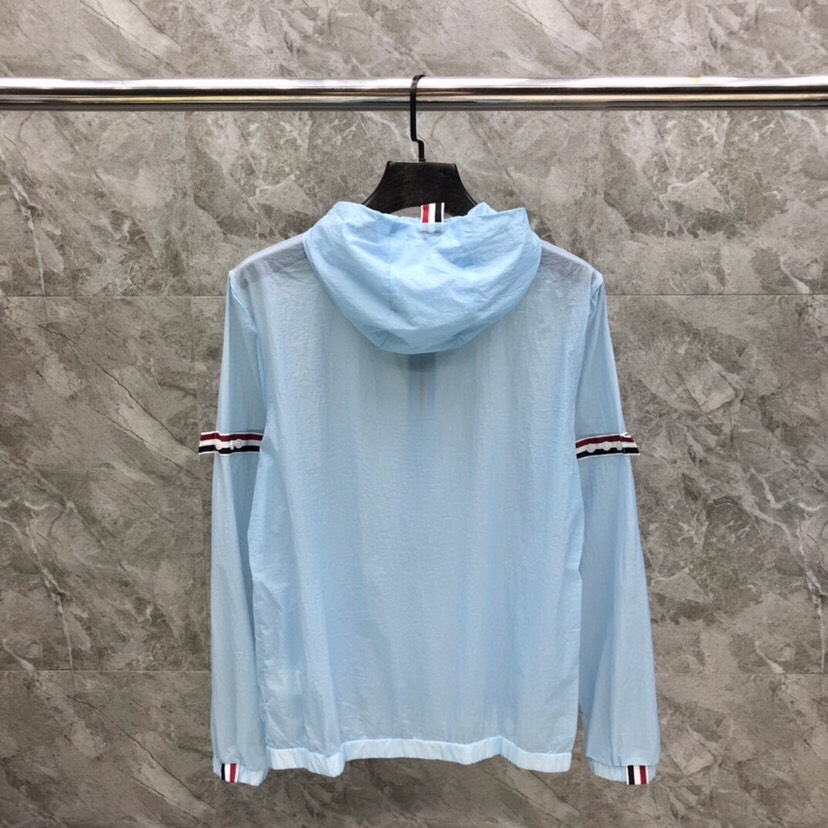 THOM BROWNE 汤姆布朗 TB彩虹双织防晒服夹克外套 男女同款情侣款\n码数：1-4 \n颜色：
