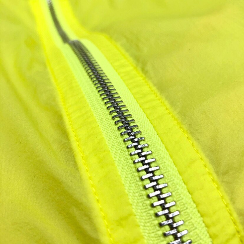 THOM BROWNE 汤姆布朗 TB彩虹双织防晒服夹克外套 男女同款情侣款\n码数：1-4 \n颜色：