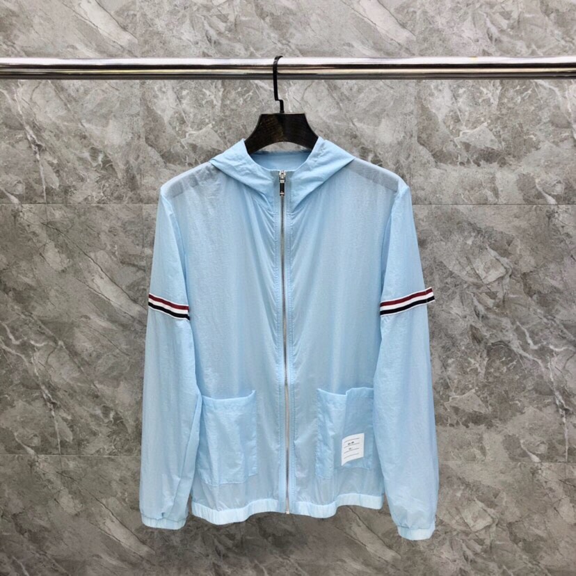 THOM BROWNE 汤姆布朗 TB彩虹双织防晒服夹克外套 男女同款情侣款\n码数：1-4 \n颜色：