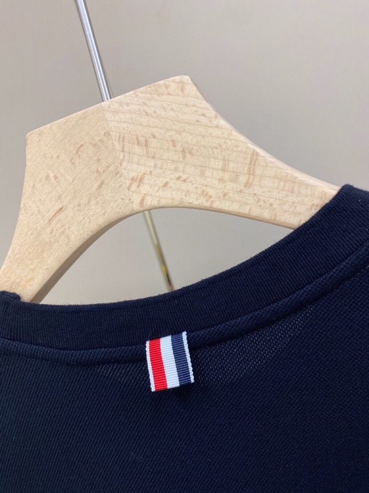 THOM BROWNE 汤姆布朗 TB2025/AW 独家爆款火爆TB 动物狗狗系列短袖圆领T恤，独家定