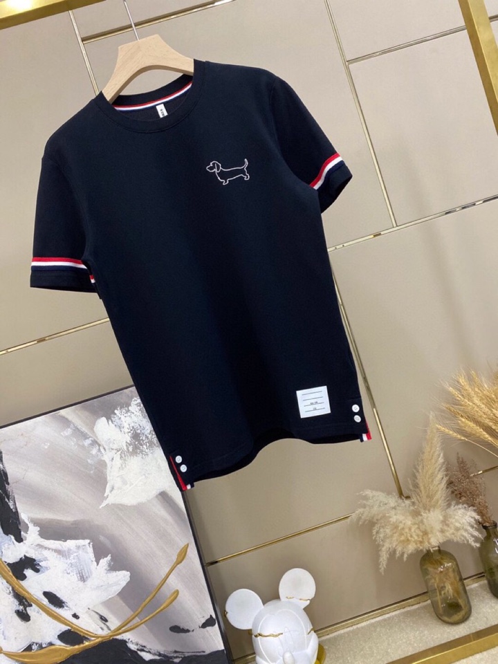THOM BROWNE 汤姆布朗 TB2025/AW 独家爆款火爆TB 动物狗狗系列短袖圆领T恤，独家定