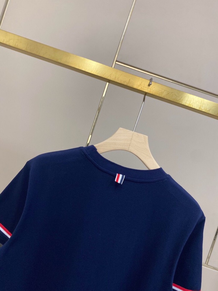 THOM BROWNE 汤姆布朗 TB2025/AW 独家爆款火爆TB 动物狗狗系列短袖圆领T恤，独家定