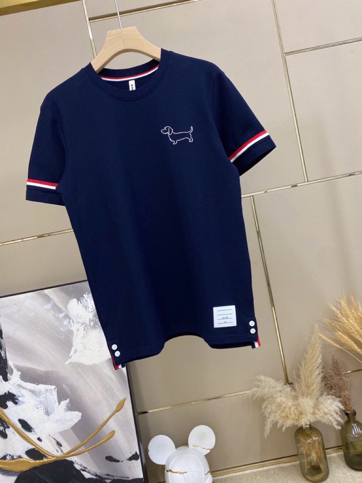 THOM BROWNE 汤姆布朗 TB2025/AW 独家爆款火爆TB 动物狗狗系列短袖圆领T恤，独家定