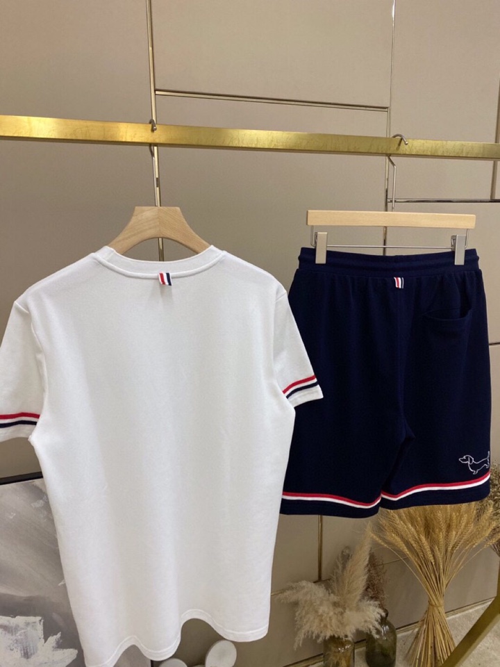 THOM BROWNE 汤姆布朗 TB2025/AW 独家爆款火爆TB 动物狗狗系列短袖圆领套装，独家定