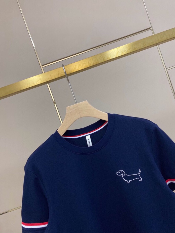 THOM BROWNE 汤姆布朗 TB2025/AW 独家爆款火爆TB 动物狗狗系列短袖圆领套装，独家定