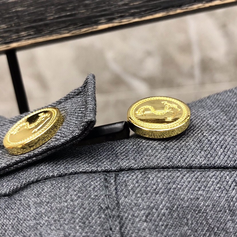 THOM BROWNE 汤姆布朗 TB 🌺女款侧织前后撞色短裙 \n颜色：灰色、藏青色、灰蓝拼 码数：0