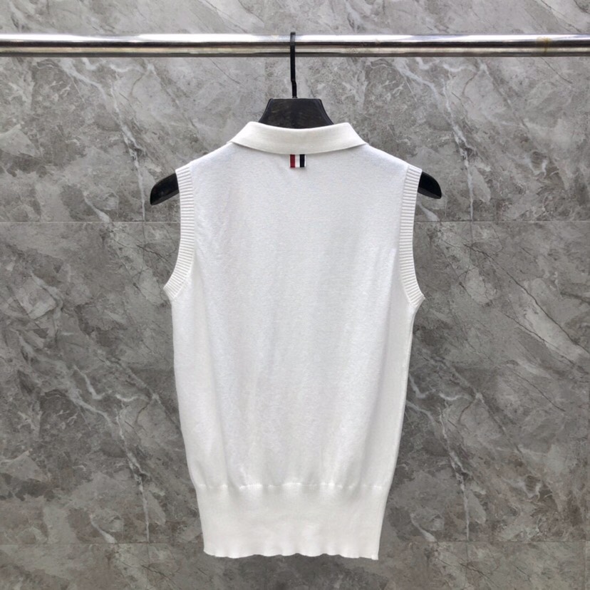 THOM BROWNE 汤姆布朗 TB🌺女款高版本肩织带翻领背心 \n码数：0-2 颜色：白、藏青\n（