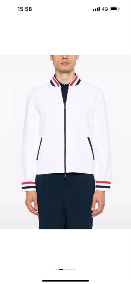 THOM BROWNE 汤姆布朗 TB新季领袖红白蓝螺纹棒球领夹克外套 \n码数：1-4 颜色：藏青 白