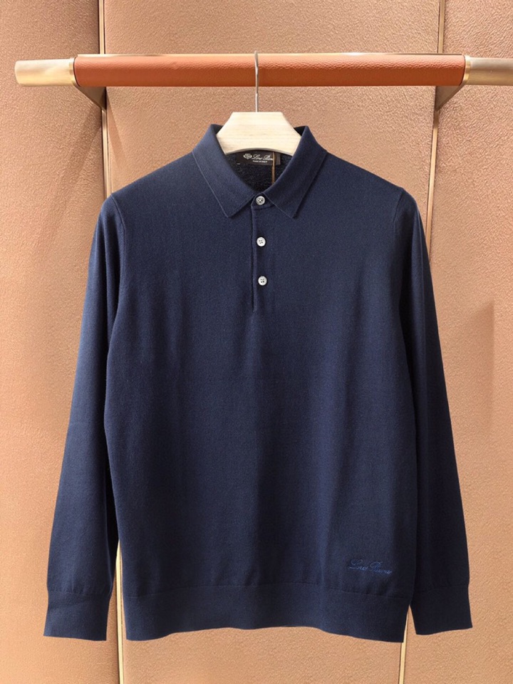 Loro Piana 诺悠翩雅lP🆕 秋冬新品羊毛针织翻领毛衣针织衫系列\n超级简约大方的版型设计，下摆