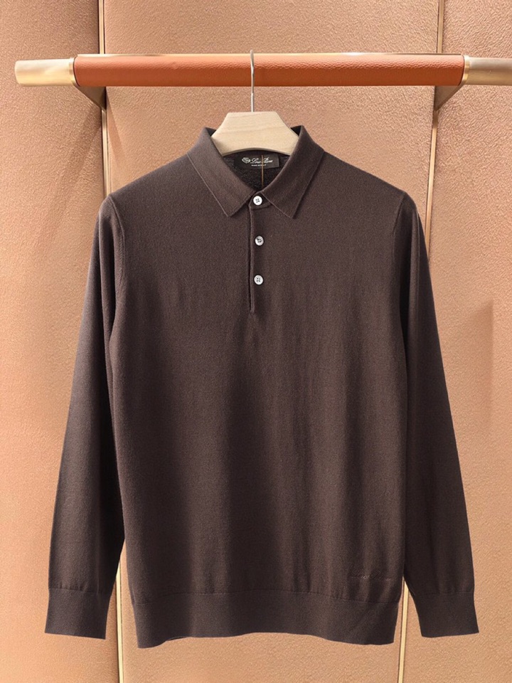 Loro Piana 诺悠翩雅lP🆕 秋冬新品羊毛针织翻领毛衣针织衫系列\n超级简约大方的版型设计，下摆